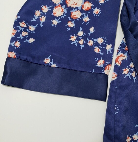 Morgan Lane Belted Robe with Long Sleeve and Pockets, Navy Floral, Size S/M - Picture 5 of 7